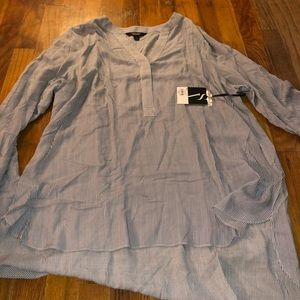 So soft Simply Vera Dress Shirt Sz Lg